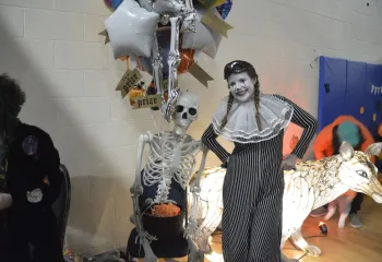Tom Taylor Jack-O’-Lantern Jubilee Clown with Skeleton