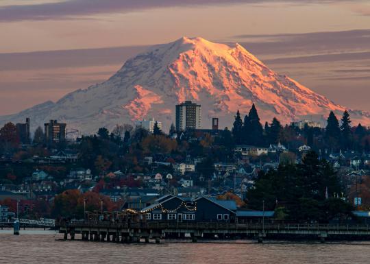 Shot of Mt. Rainier behind the Tacoma waterfront.