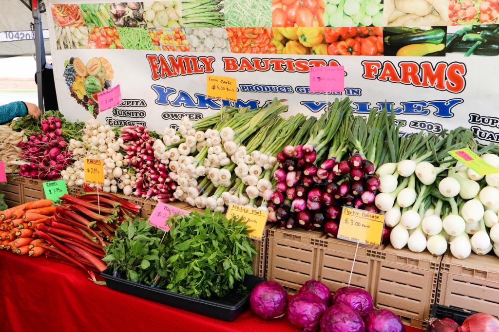 a produce display from a puyallup area farmers market