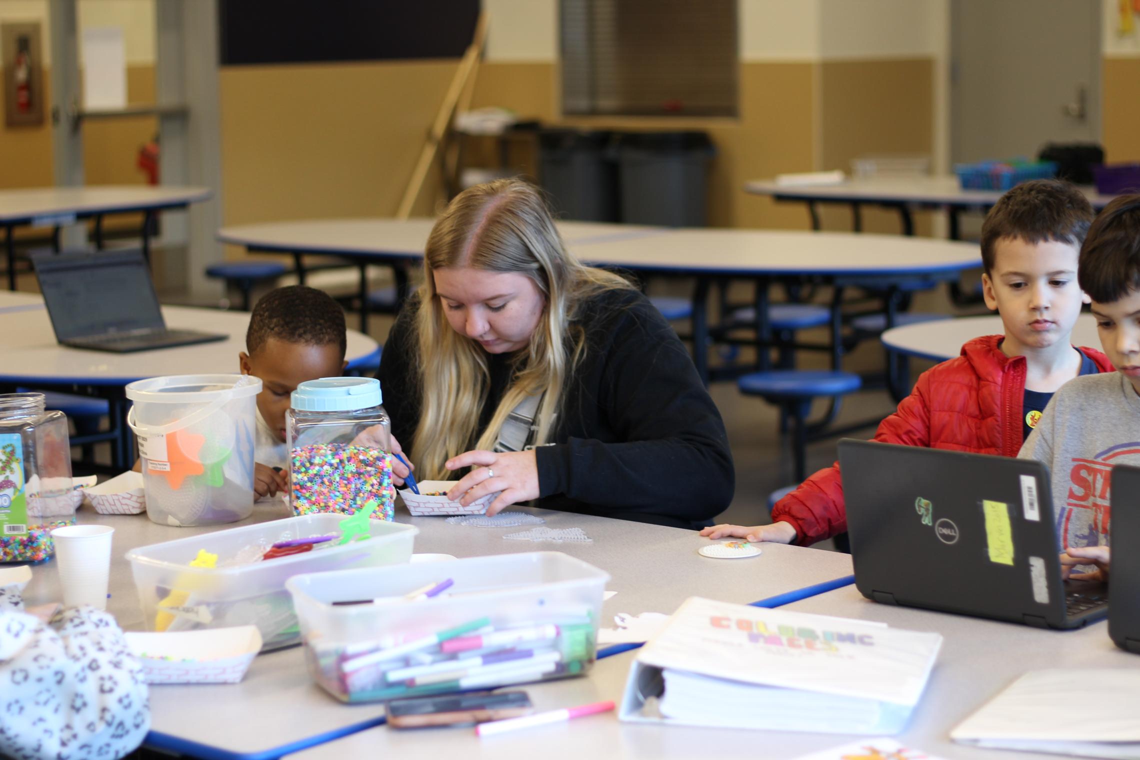 Lead Teacher Sophie engaging with children in our Skyline Before and After School Program 