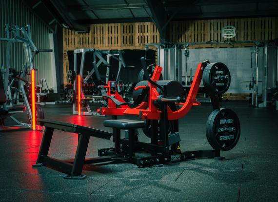 Image of the Hammer strength glute drive machine