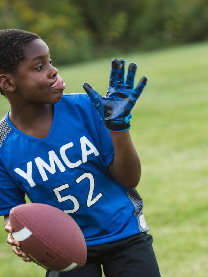 Flag football player lines up a pass