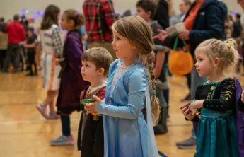 Gordon Family YMCA Jack-O’-Lantern Jubilee Elsa