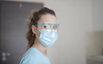 Woman wearing face mask
